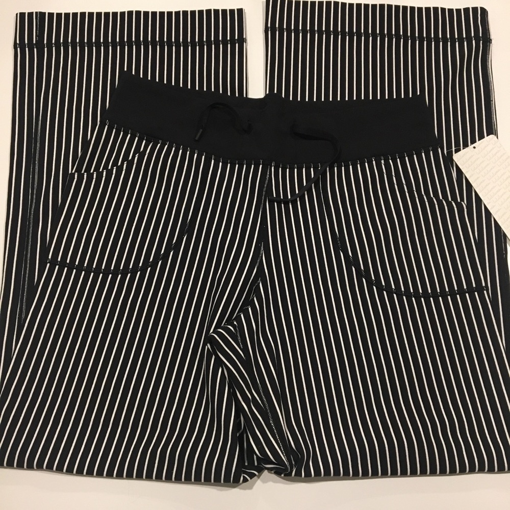 LULULEMON Crossfuctional Still Pant*R WideLeg Sz 8